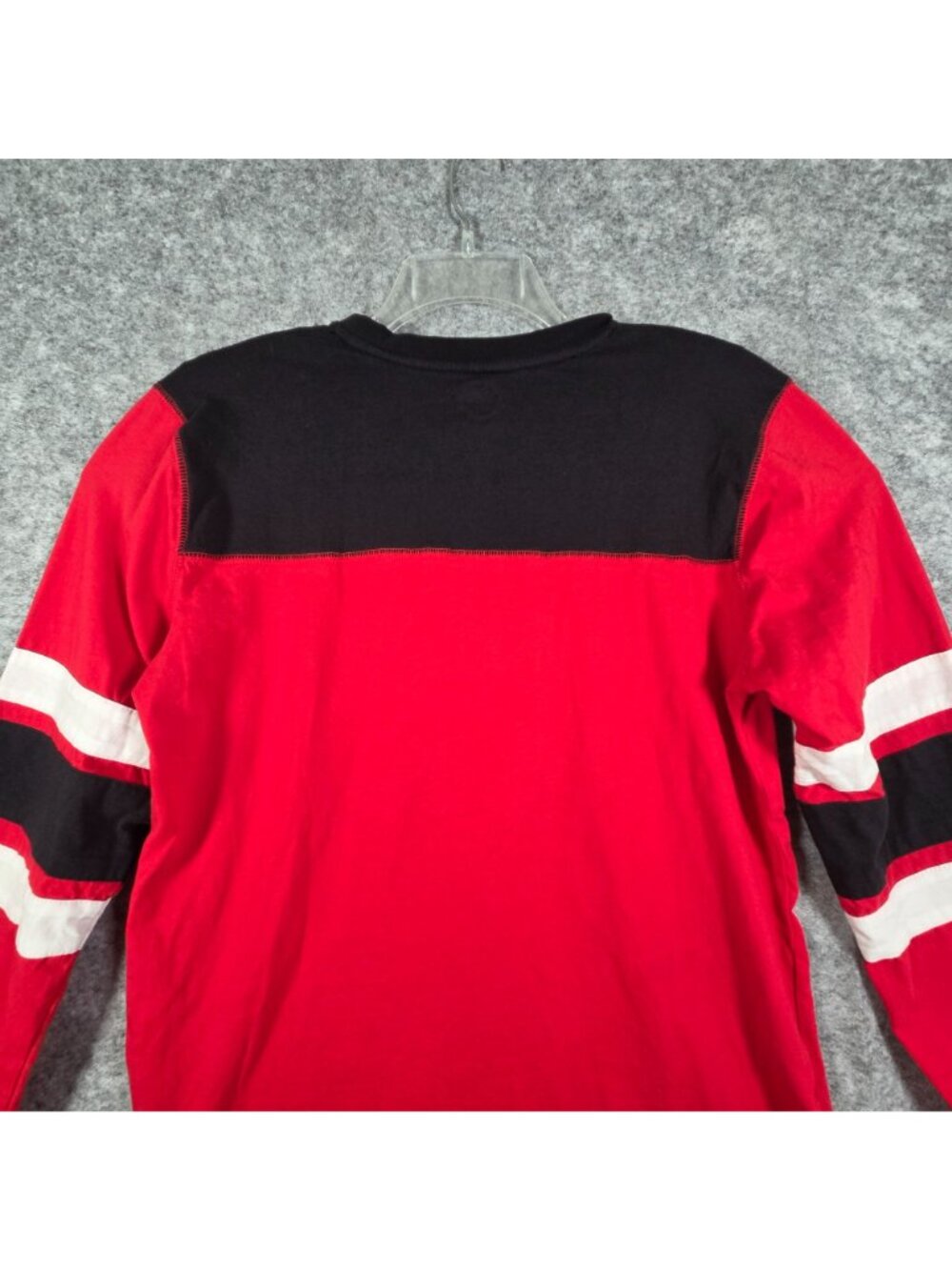 Chicago Blackhawks Red Black Long Sleeve Hockey Shirt Size L - Picture 7 of 10